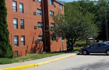 Wequonnoc Village Apartments