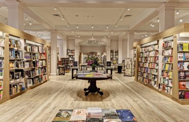 Barnes & Noble