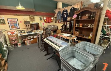 Jeremiah’s Antiques & Collectibles