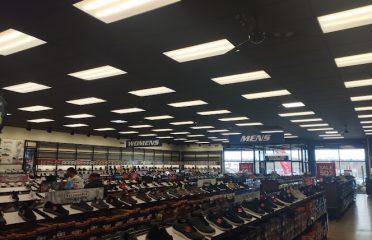 SKECHERS Warehouse Outlet