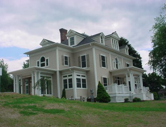 Calcagni Real Estate