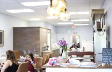 iNStyle Nails and Spa