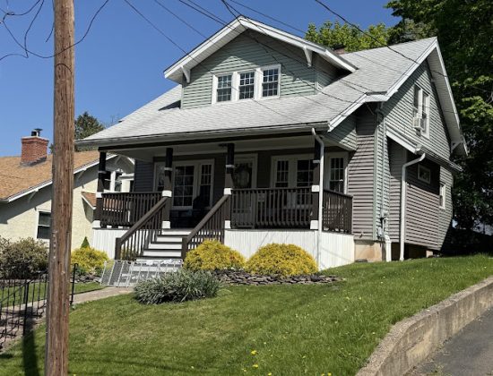 Joel Grossman REALTOR Certified Residential Specialist Licensed in CT REB 0790799