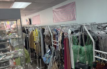 Devine Showroom Fashion