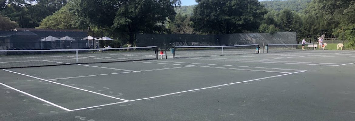 New Milford Tennis & Swim Club