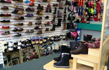 Footbeats Stride Rite and Footbeats Comfort and Wide