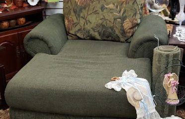 Hand to Hand Thrift Store