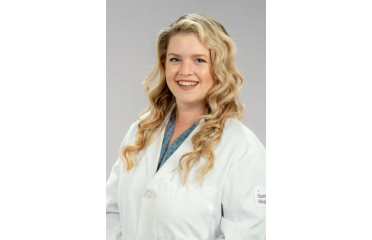 Julia Reis, APRN