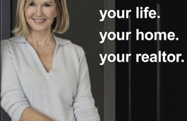 Michelle & Team at William Raveis Real Estate