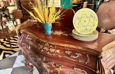 Villa Vintiques