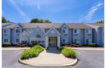 Microtel Inn & Suites by Wyndham Bethel/Danbury