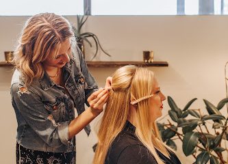 Rhenium Salon and Spa