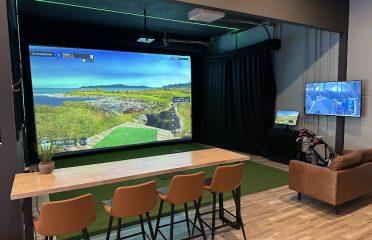 Shoreline Golf House