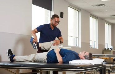 Select Physical Therapy – Newtown