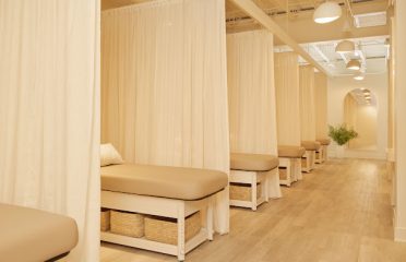 FACE FOUNDRIÉ – Stamford