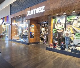 Zumiez