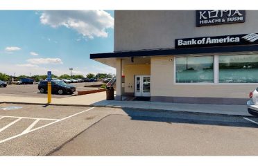 Bank of America (with Drive-thru ATM)