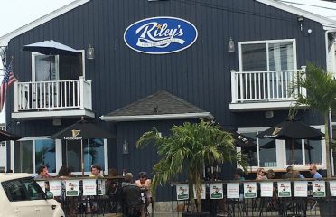 Riley’s by The Seawall