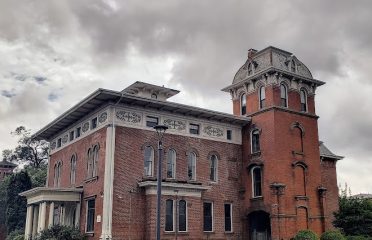 Howd & Ludorf LLC