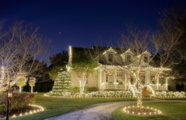 Custom Illuminations | Holiday Light Installers
