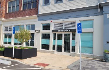 One Medical Primary Care Clinic – Darien Commons