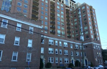 Signature Realty LLC