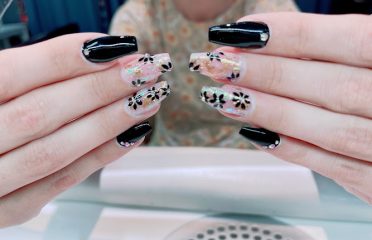 Tiffany’s Nails & Spa