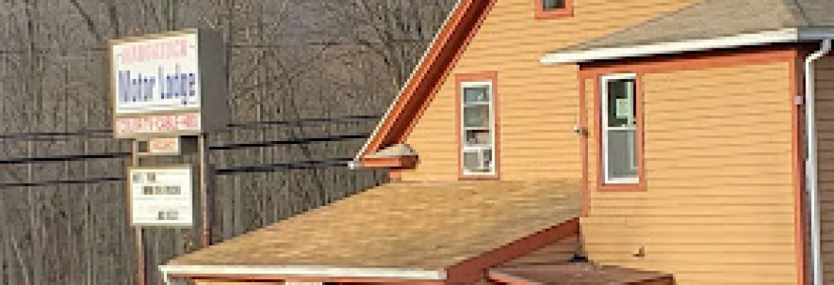 Naugatuck Motor Lodge