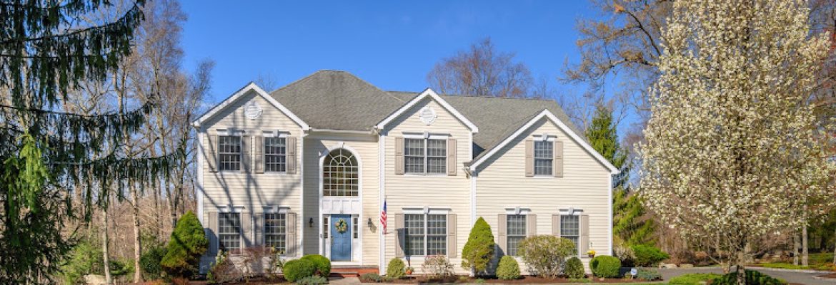Linda DeLucia – William Pitt Sotheby’s International Realty