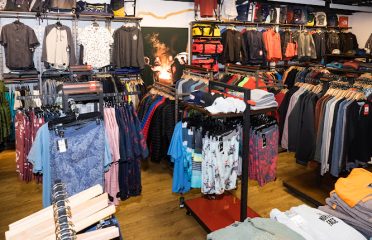 Bob’s Sports Chalet