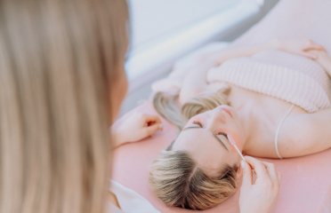VERDZ BEAUTY by Lash Brow Room