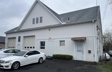 UNIVERSAL AUTO LLC.