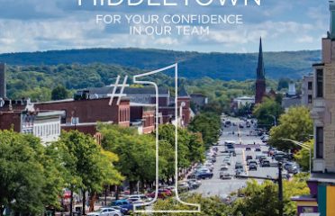 Taylor Cyr, William Raveis Real Estate
