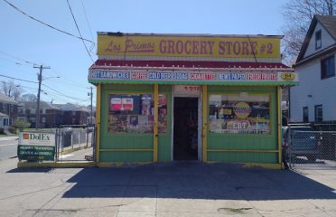 Los Primos Grocery Store