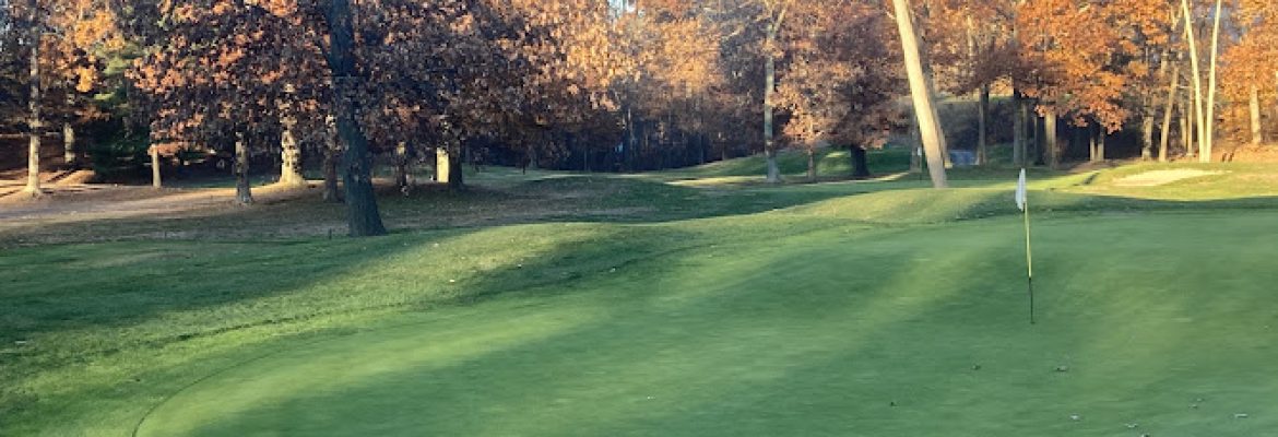 Minnechaug Golf Course