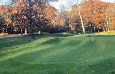 Minnechaug Golf Course