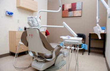 Dr. Dental: Dentistry & Braces