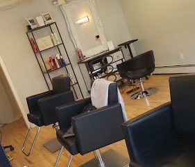 Divina Salon