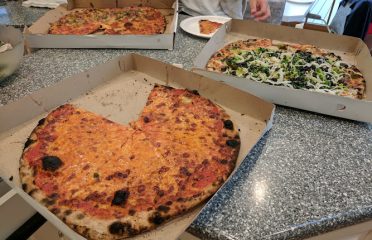 Olde World Apizza