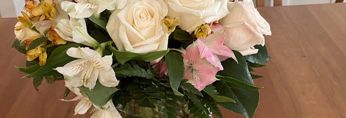 Mae Flower and Gift Shop