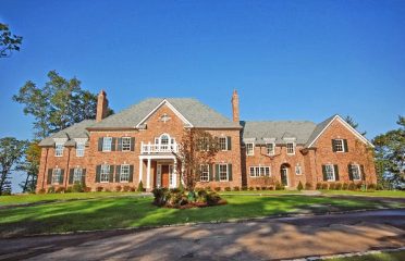LMT Custom Homes LLC