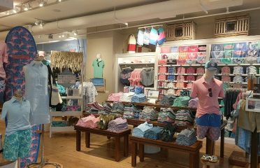 vineyard vines