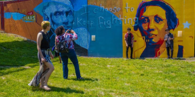 Navigation & Safety: New London Sister Mural