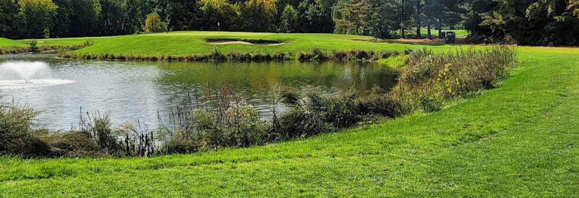 Tunxis Country Club