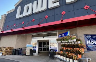 Lowe’s Garden Center