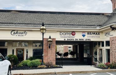 Avon Village Marketplace