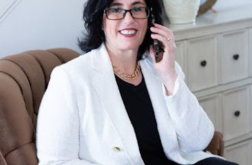 Nicole Garbutt , Realtor, RE/MAX , Serving CT, RI,and MA