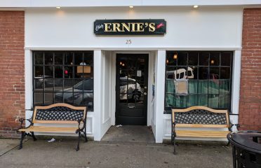 Chéz Ernie’s Cafe