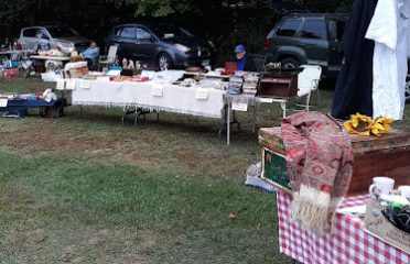 The Woodbury Flea Market