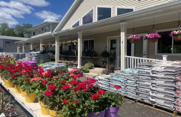 Mellilo’s Greenhouse & General Store
